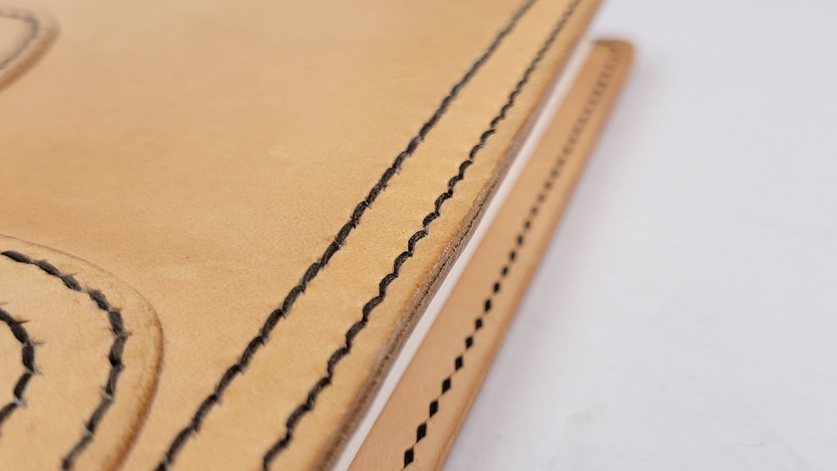 Medium Two-Layer Notebook Cover – Decorative Stitch (Sketchbook Included) – Natural / dark brown thread
